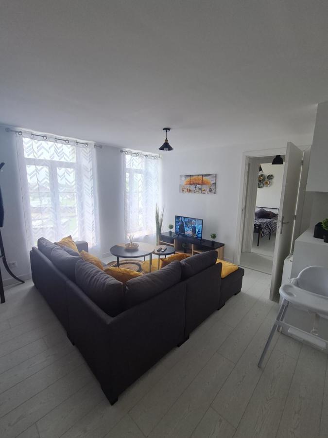 Ferienwohnung La Roche Du Roy Rocroi Exterior foto